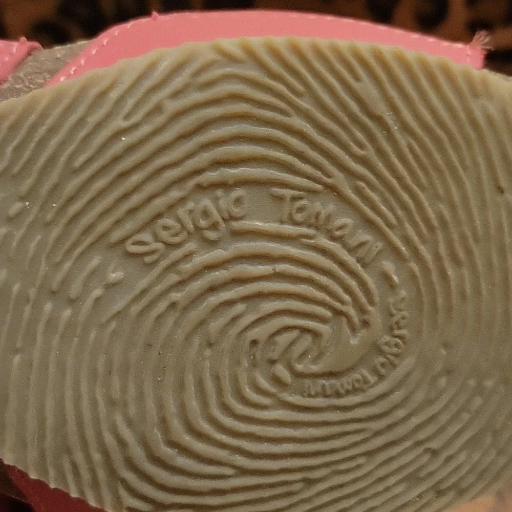 Sergio Tomani | Edina Rojo Sandals in US Size 7.5/European Size 38 - Picture 15 of 16